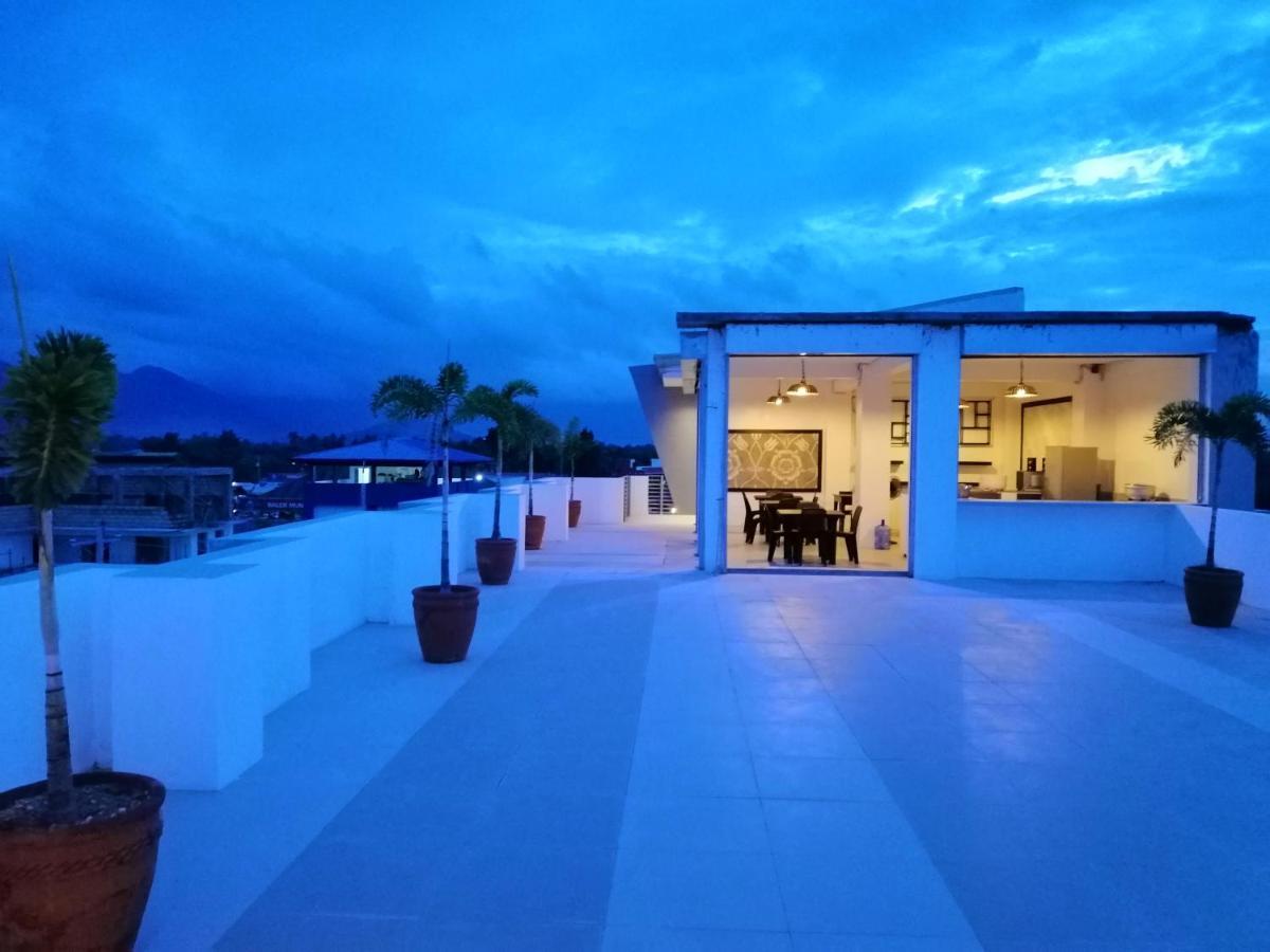 Zen Rooms Hotel Rupert A Baler Buitenkant foto