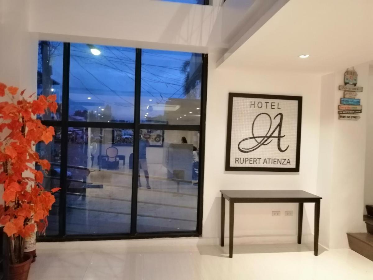 Zen Rooms Hotel Rupert A Baler Buitenkant foto