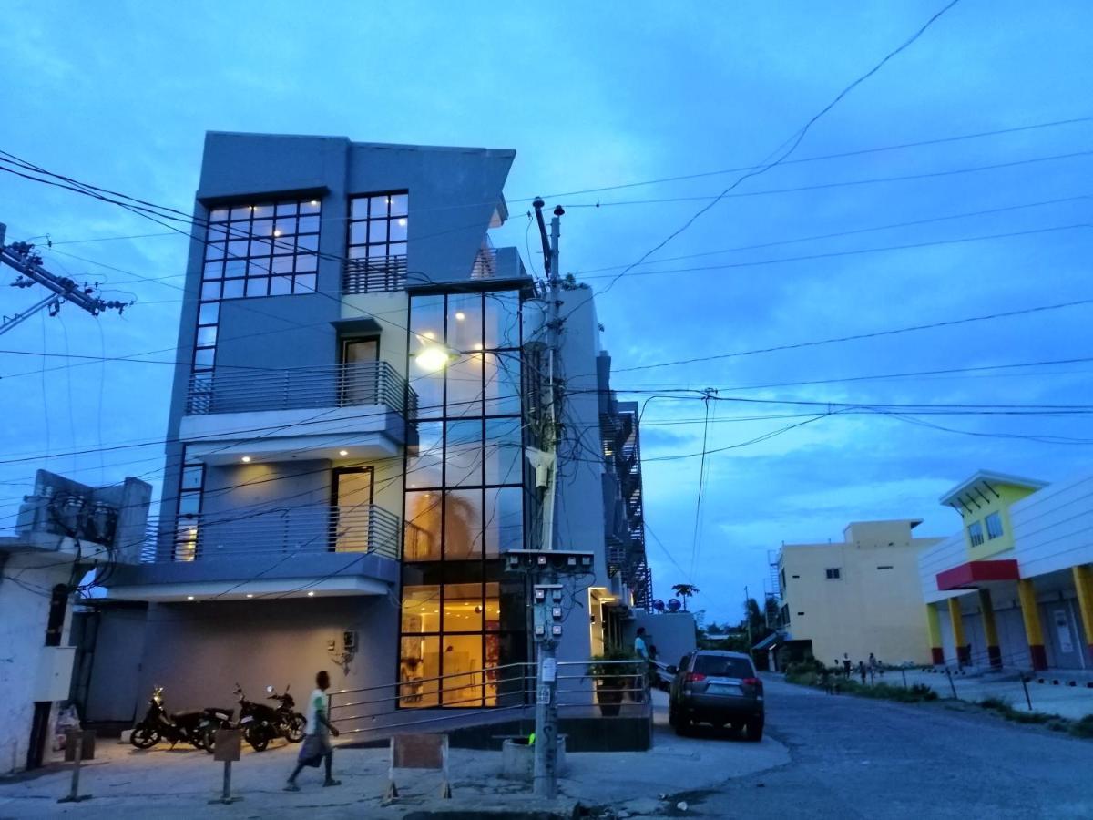 Zen Rooms Hotel Rupert A Baler Buitenkant foto