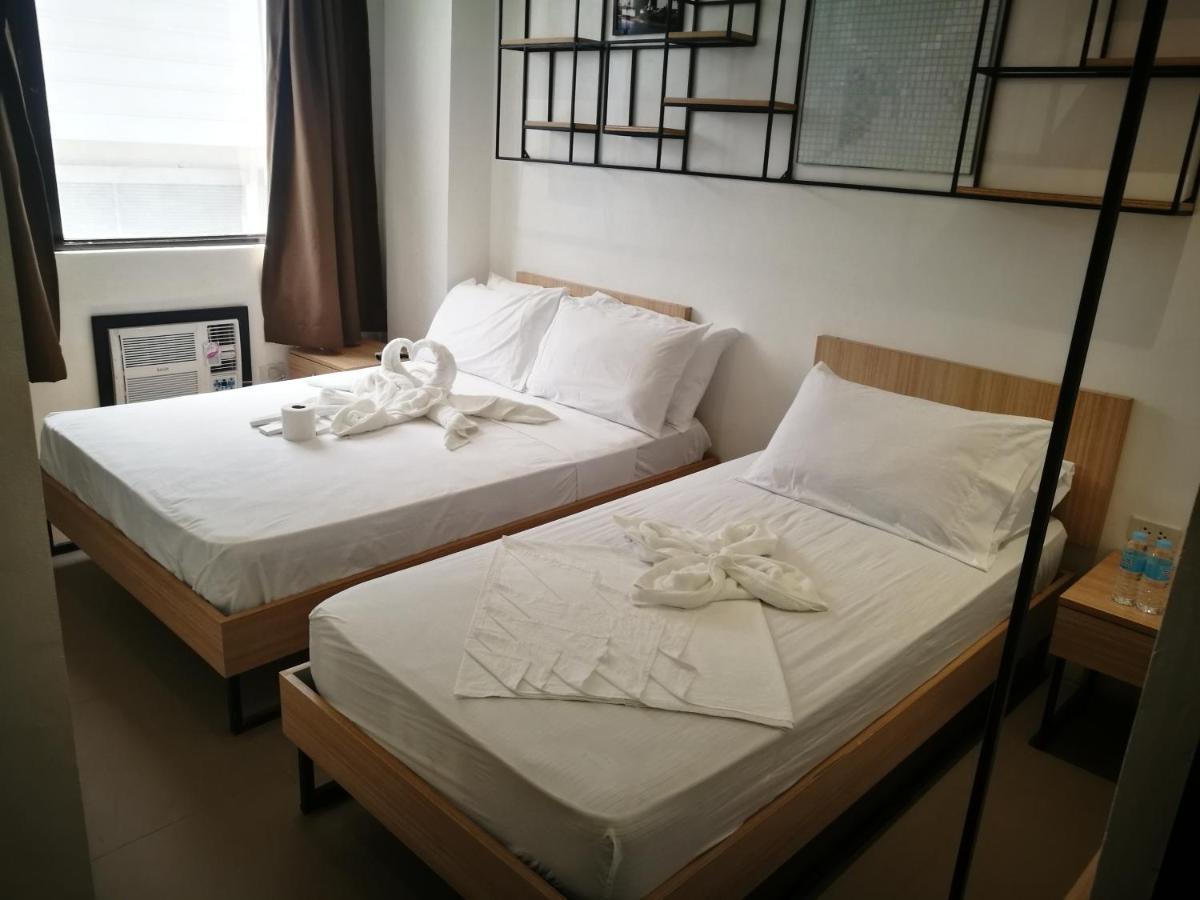 Zen Rooms Hotel Rupert A Baler Buitenkant foto