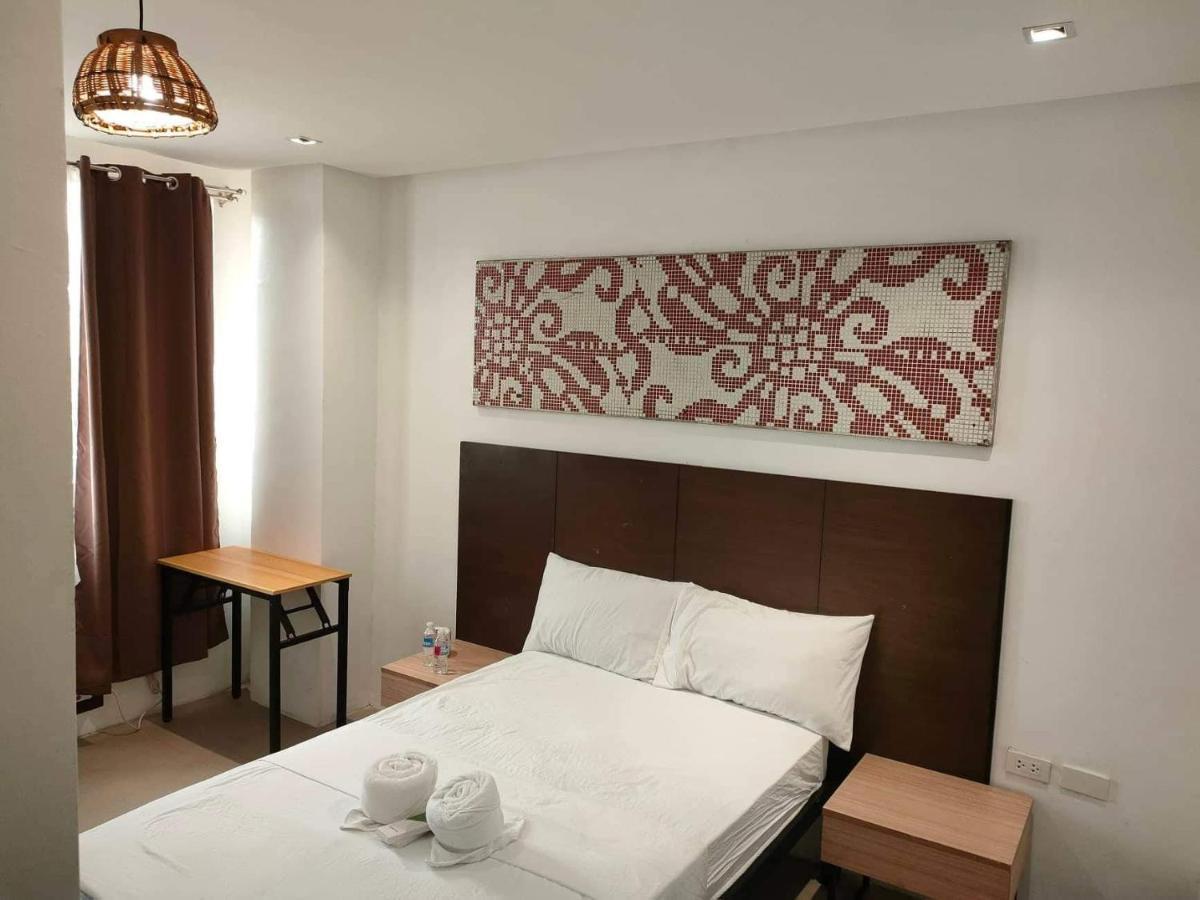 Zen Rooms Hotel Rupert A Baler Buitenkant foto